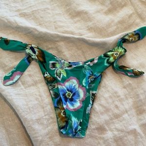 high cut tie bikini